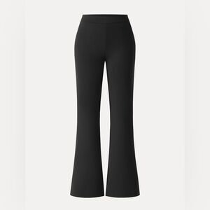 Ponte-De-Roma
Slimming Ponte High Rise Pull-on Flared Pants PETITE MED Retail$49